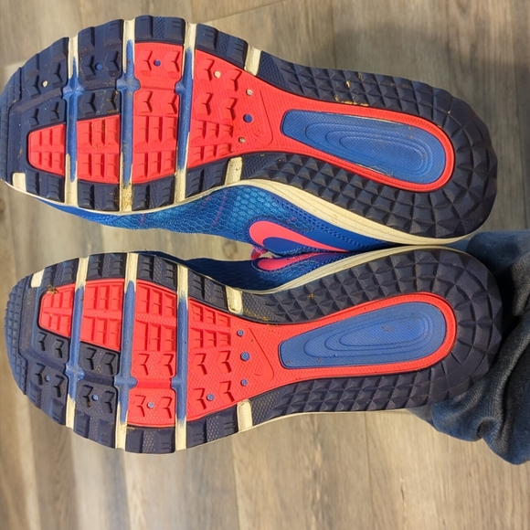 Nike dual fusion trail running shoes - Picture 2 of 2